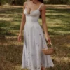 Tatiana Bluebell Lace + Cotton Broderie Anglais Midi Sommerkjoler