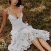 Tatiana Bluebell Lace + Cotton Broderie Anglais Midi Sommerkjoler