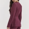 Theodora vinrød blazer med dyp V-hals