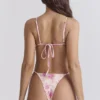 Toulouse bikinier med blomstertrykk og volangkant på underdelene
