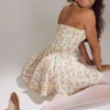 Valentia Ivory Meadow Print Cotton Halter Mini Kjoler