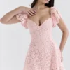 Verity Perfectly Pink blomstret blonderminikjole