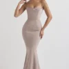 Violette Mushroom Satin Fishtail Aftenkjoler