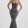Violette Shadow Satin Fishtail-aftenkjole