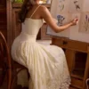 Ysabella Lemon Custom Lace + Broderie Anglaise Midi Sommerkjoler