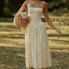 Ysabella Lemon Custom Lace + Broderie Anglaise Midi Sommerkjoler